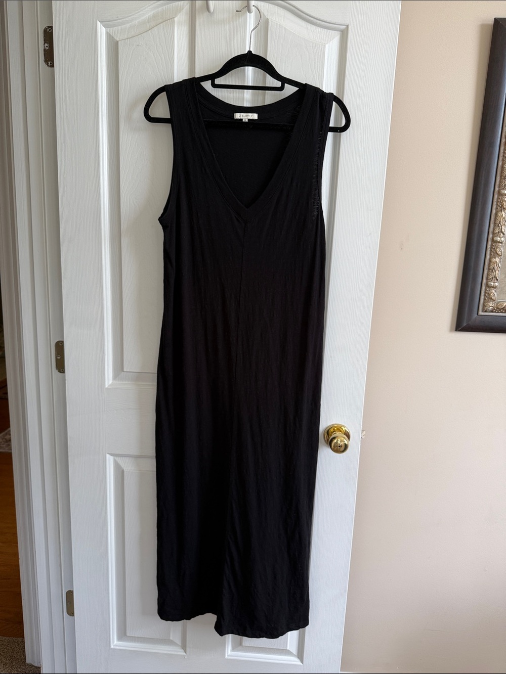 🌸 Z Supply:  Black Sleeveless V-Neck Dress